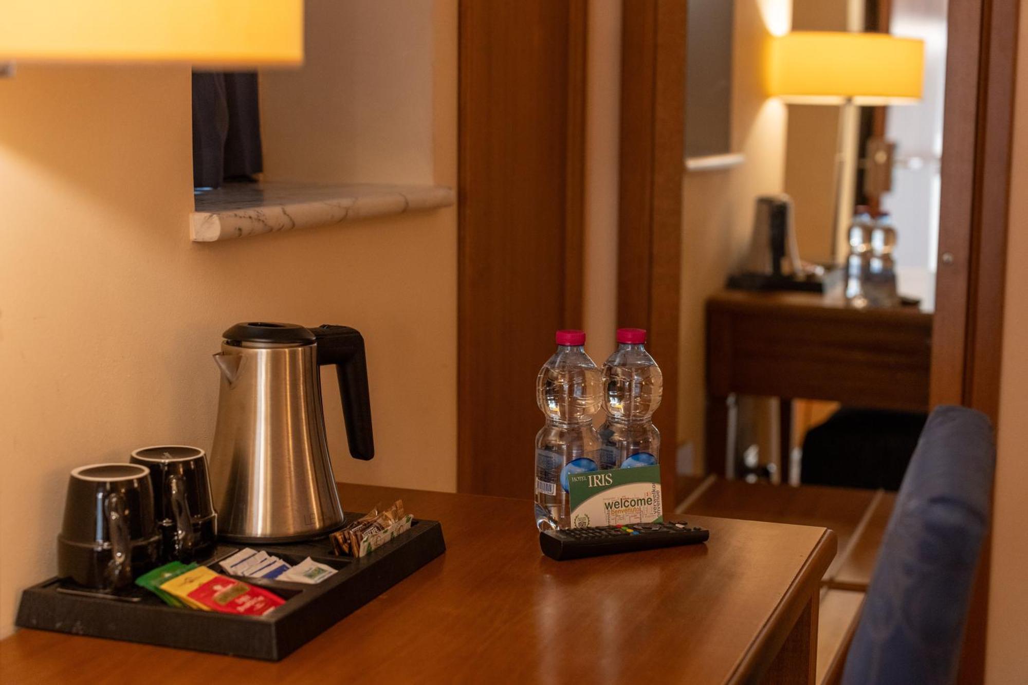 Hotel Iris جنوة المظهر الخارجي الصورة